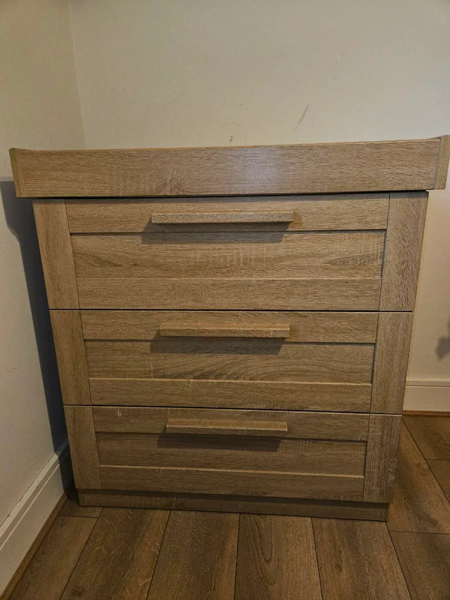 Baby changer drawers - Image 1