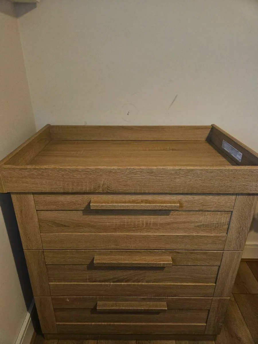 Baby changer drawers - Image 2