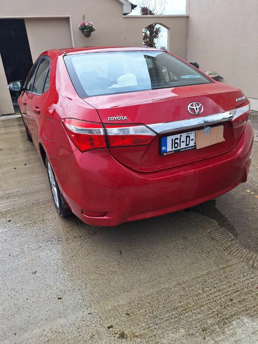 Toyota Corolla 2016 - Image 2