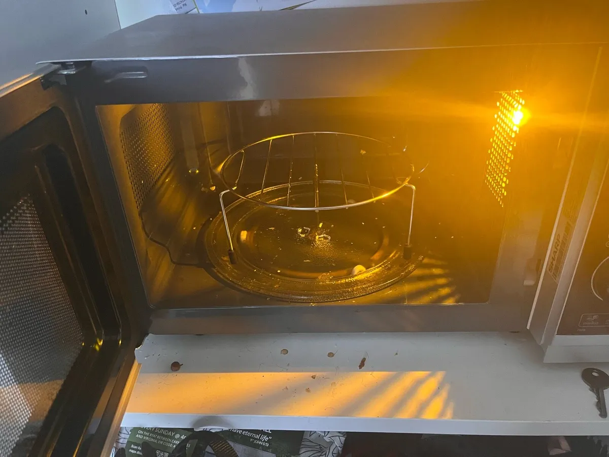 Microwave Sharp - Image 2