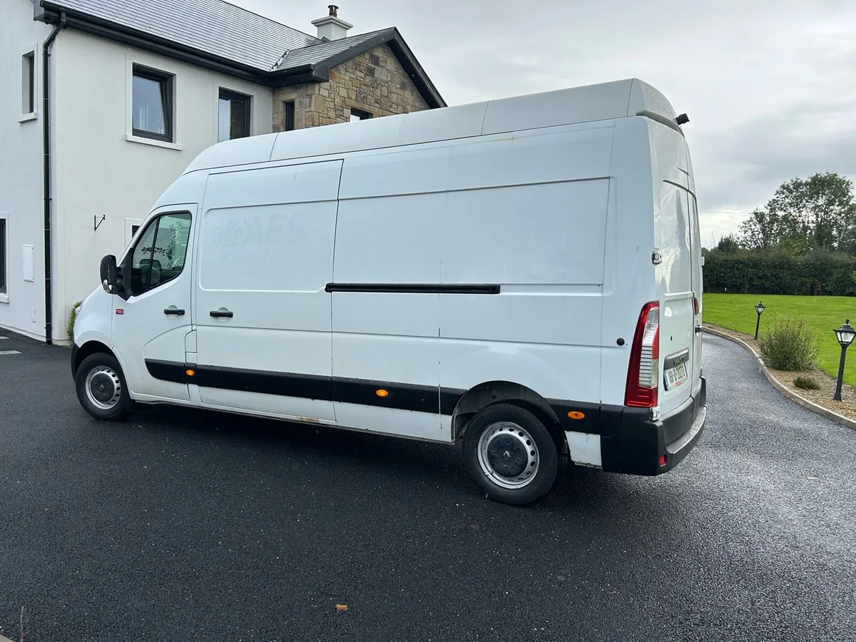 2018 Renault master high roof - Image 4
