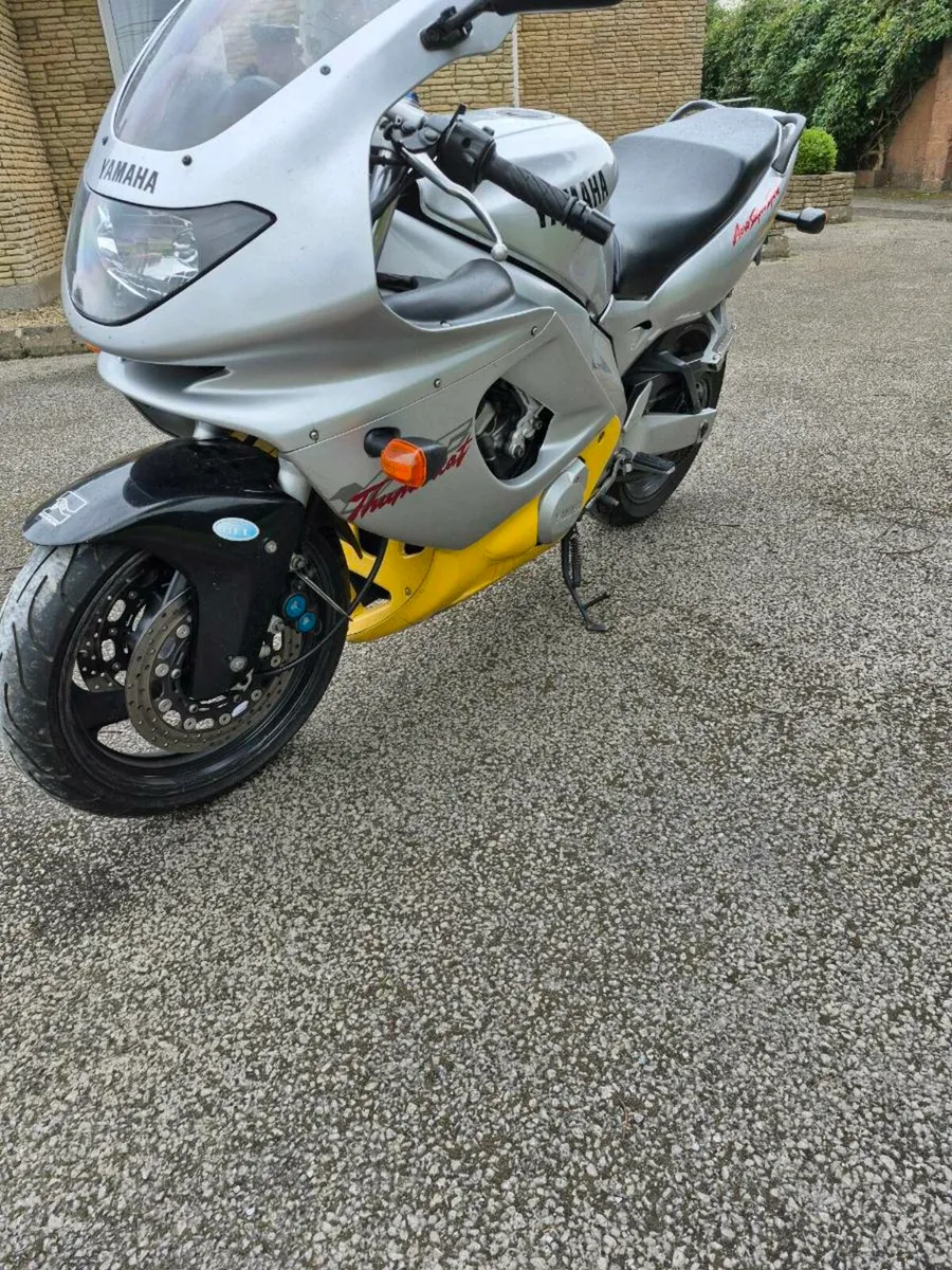 YAMAHA YZF600 - Image 4