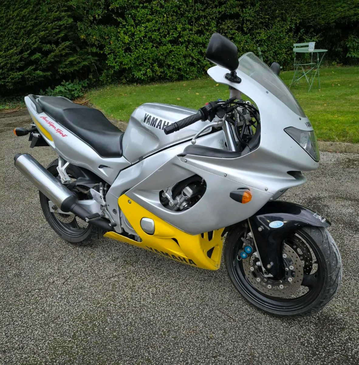 YAMAHA YZF600 - Image 1