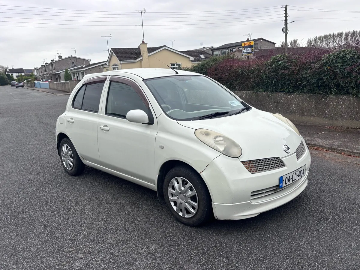 Automatic nissan micra 1.0 low km - Image 3