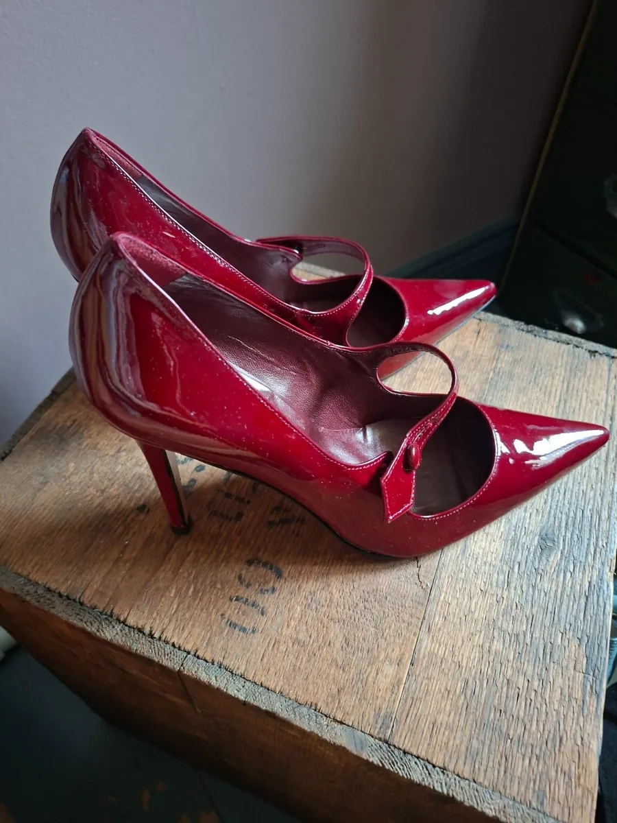 Shoes - Image 2