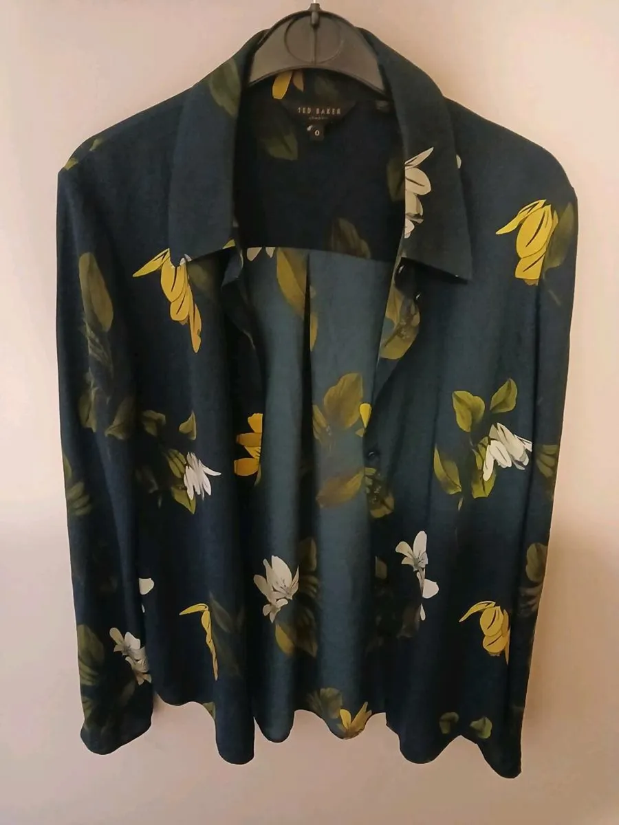 TED BAKER ladies shirt size 0 - Image 1
