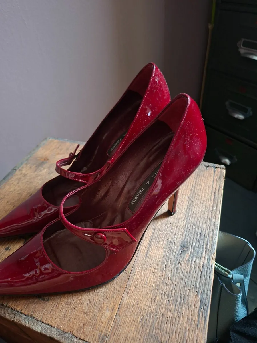 Shoes - Image 4