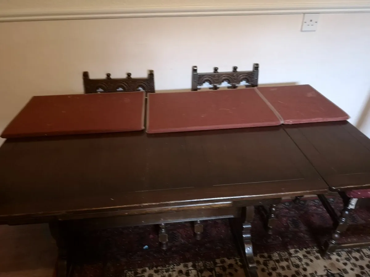 Dining Room Table and Chairs - Image 1