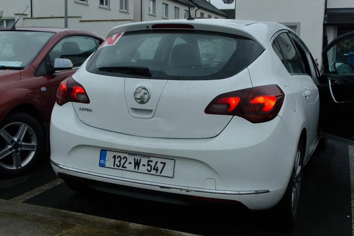 Vauxhall Astra 2013 SRI 1.4L (PRICE NEGOTIABLE!!!) - Image 2