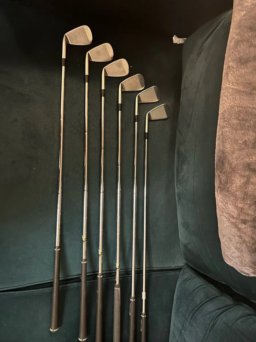 Taylormade RSi Tour Forged Golf Irons - Image 4