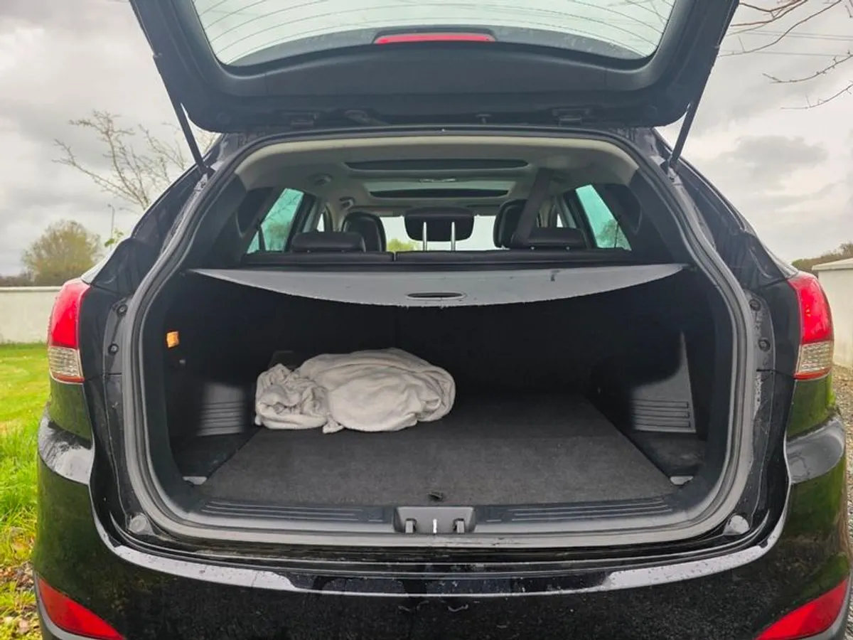 13 Hyundai Ix35 1.7 Crdi Sunroof Front&Rear Heated - Image 3