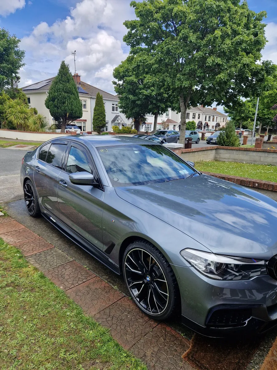 BMW 5-Series 2018 - Image 3