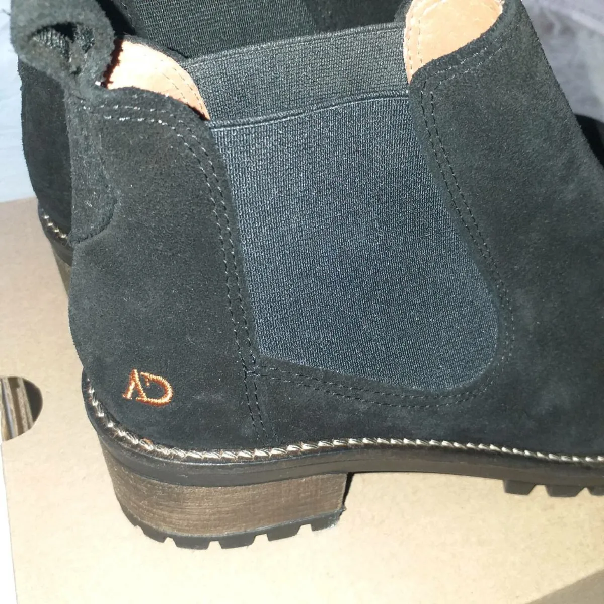 Ladies  boots - Image 3