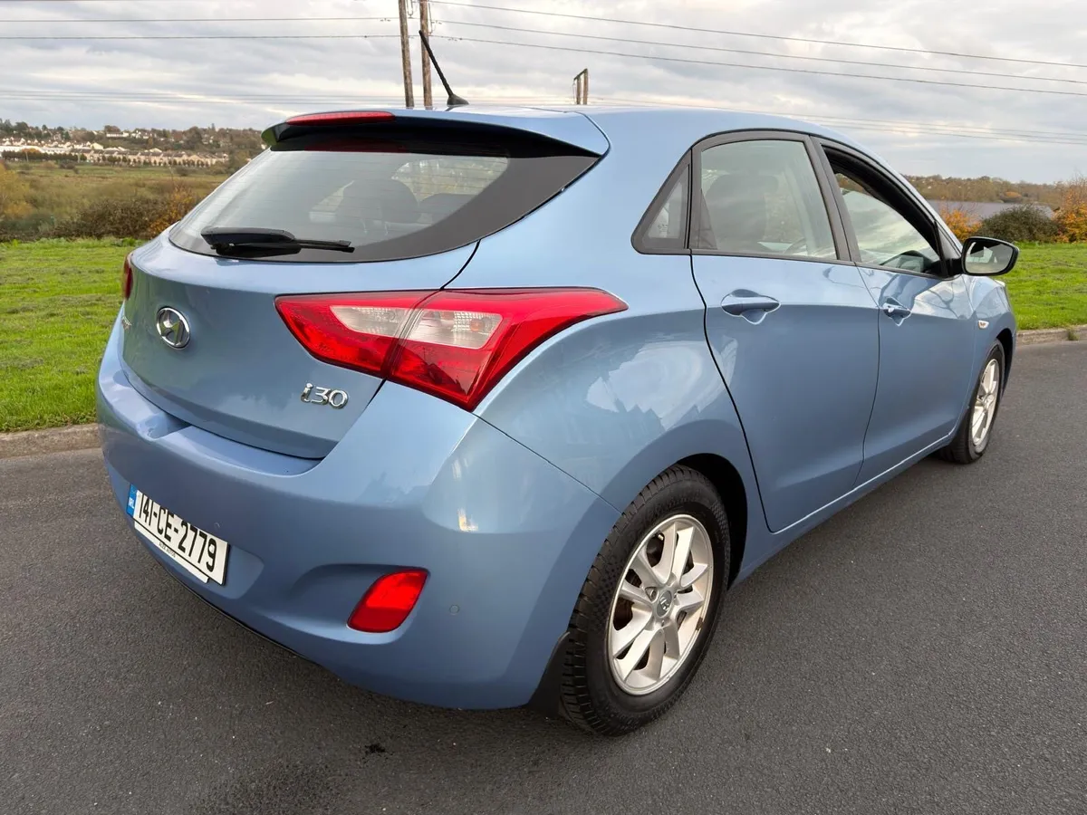 V Low Mileage 2014 Hyundai i30 1.4 Petrol - Image 2