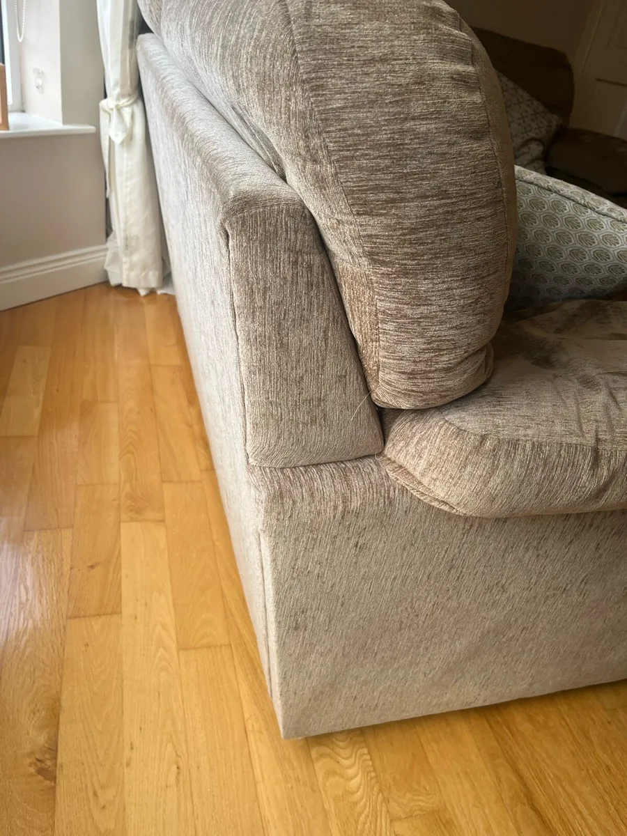 Corner couch - Image 4