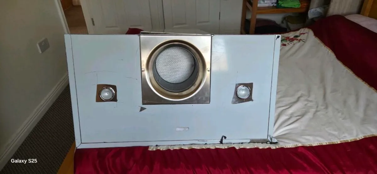 Extractor Hood - Image 1