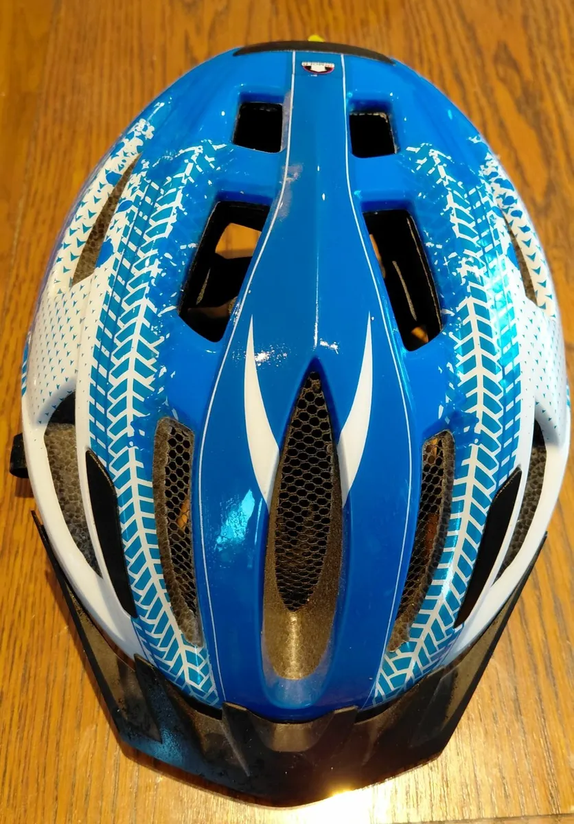 Cycling helmets - Image 2