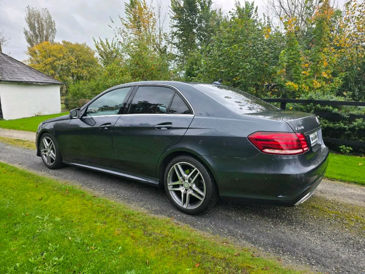 2015 MERCEDES BENZ E220 BLUETEC AMG LINE AUTO - Image 4