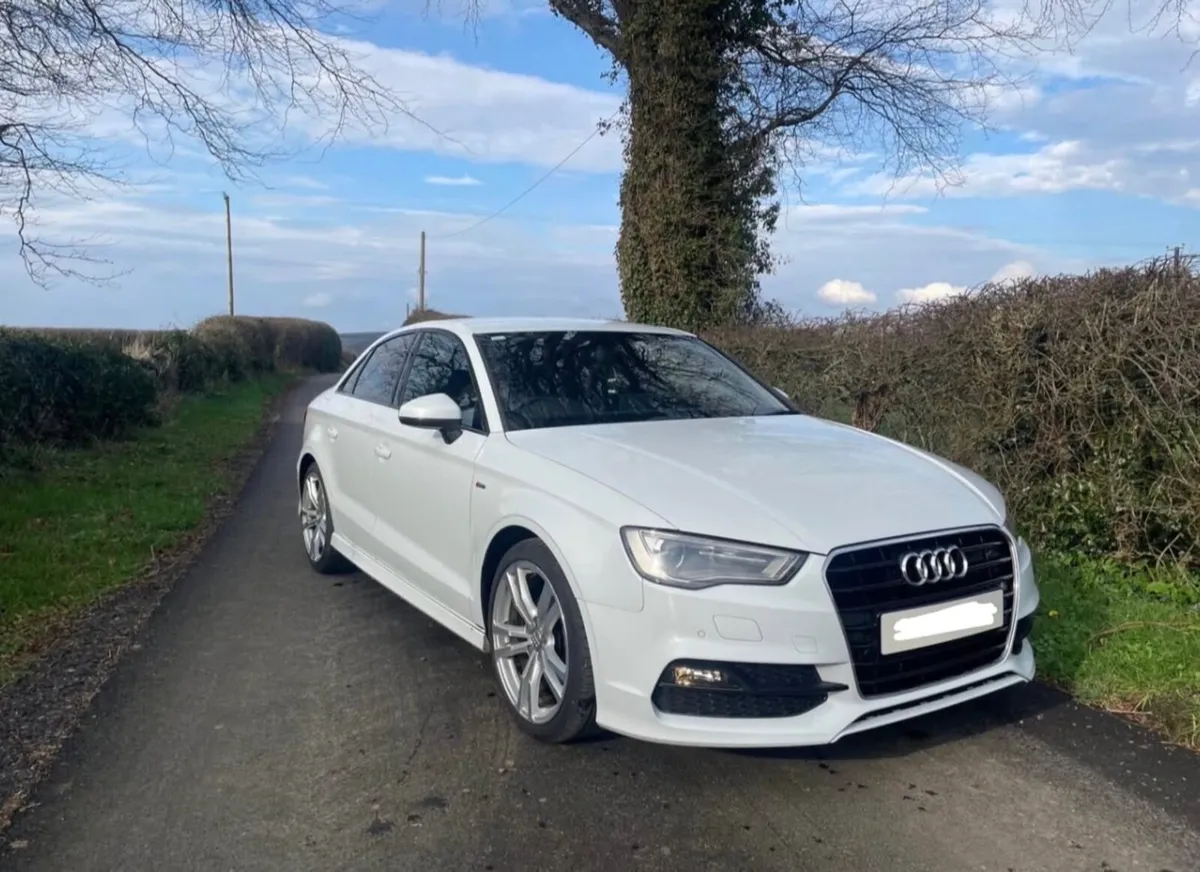 Audi A3 2015 - Image 2