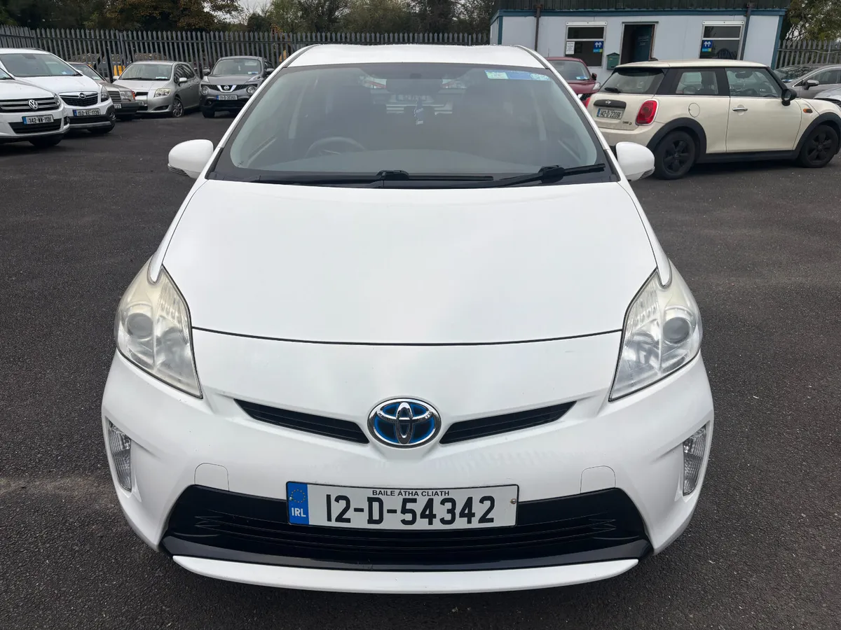 Toyota Prius 2012, 1.8 Hybrid Base - Image 2