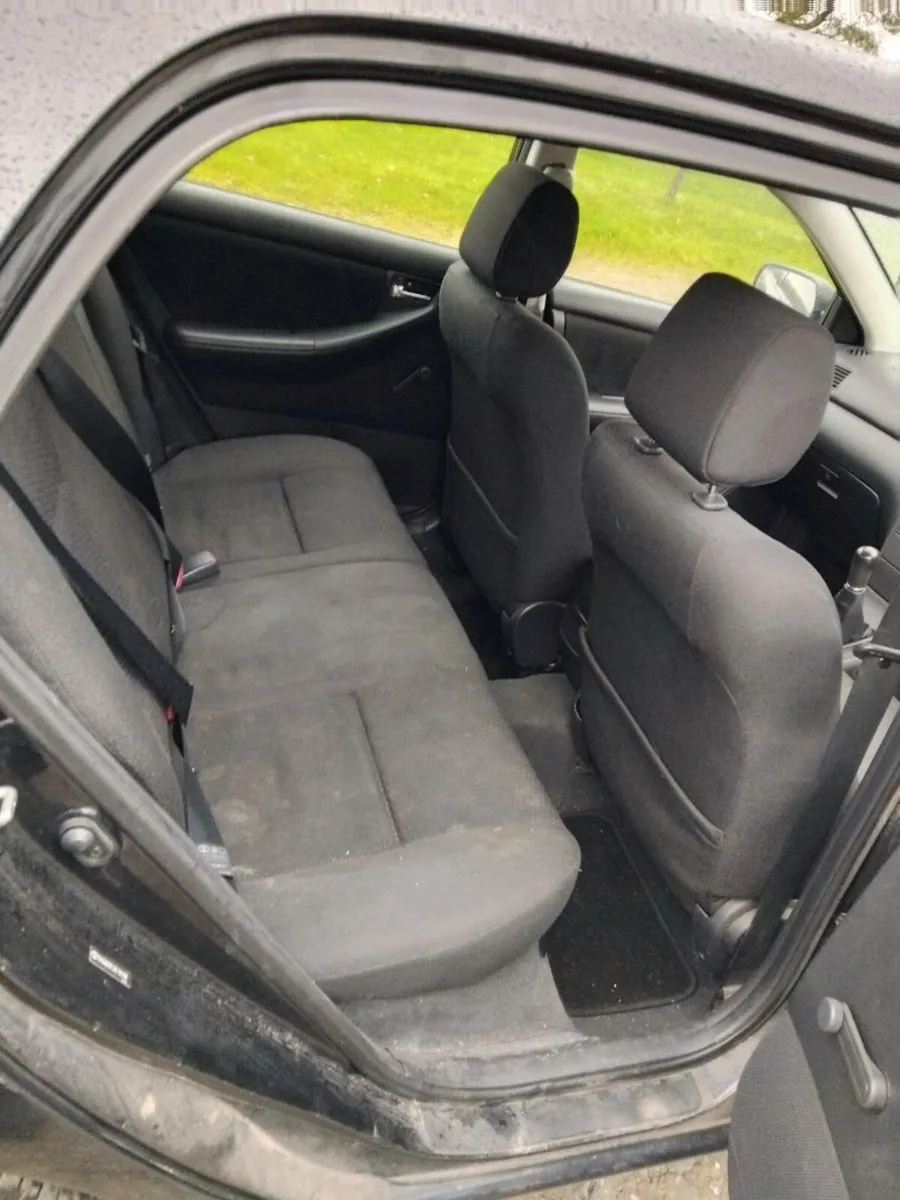 Toyota corolla - Image 2