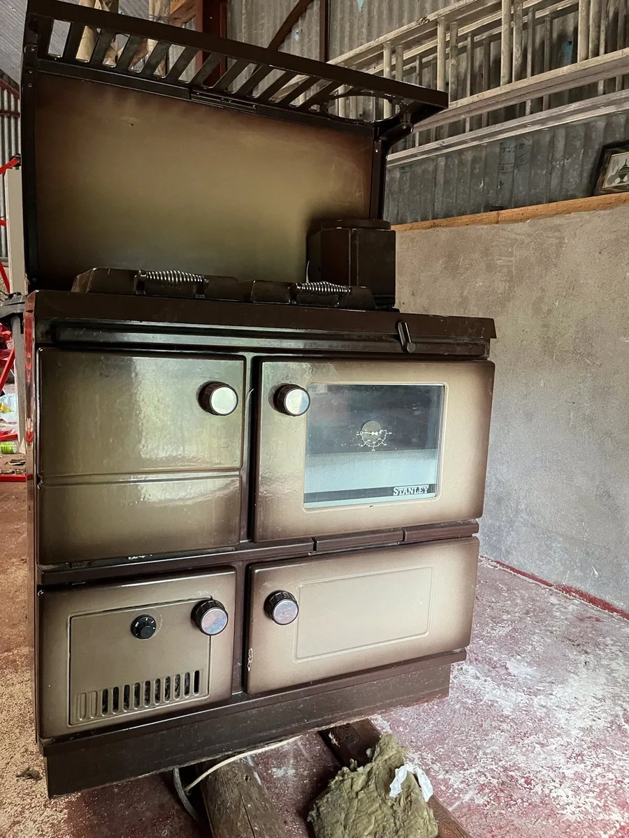 Stanley Oil Stove - Image 2