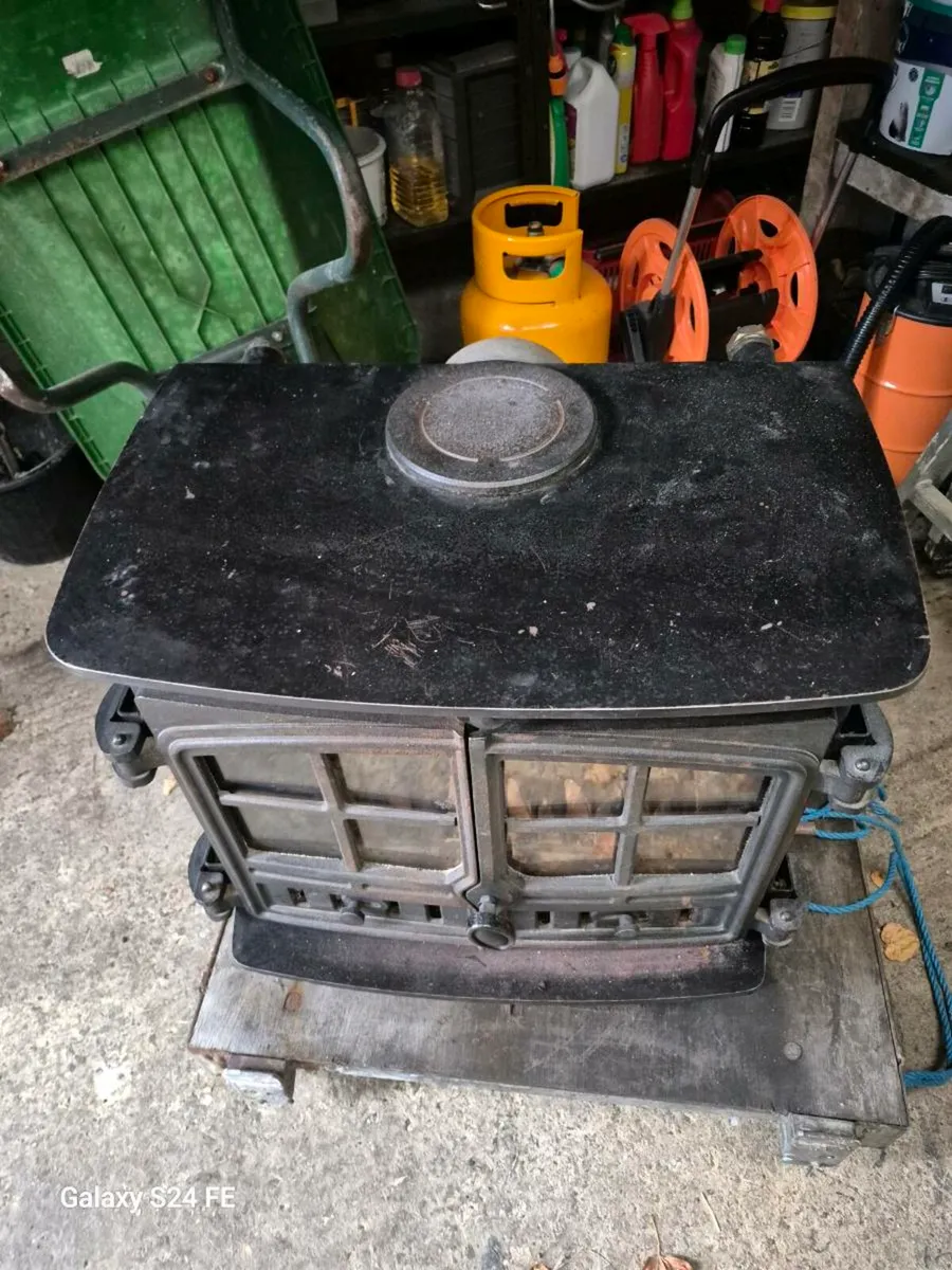 SOLID FUEL STOVE - Image 2