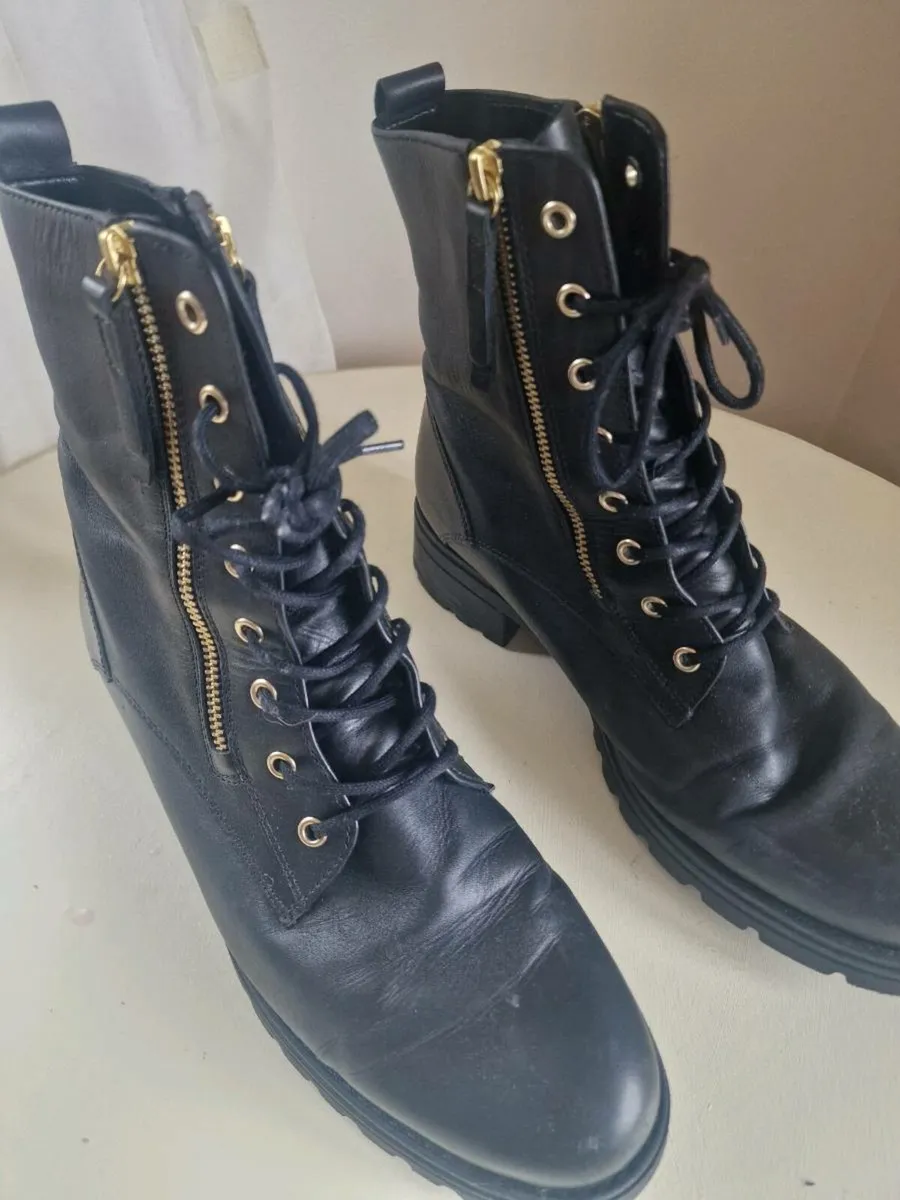 New Gabor black boots sz 8 - Image 1