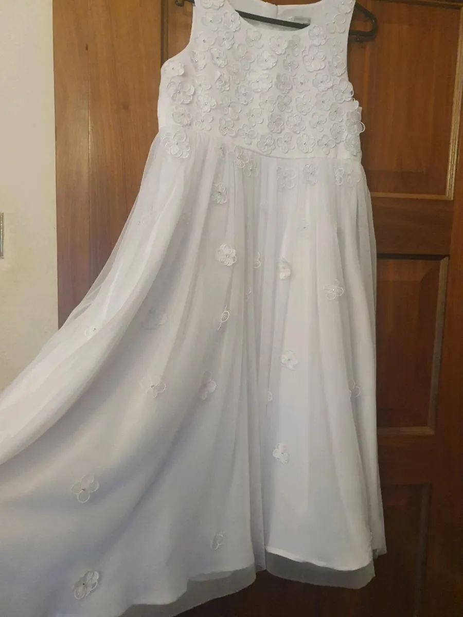 Communion dress - Image 3