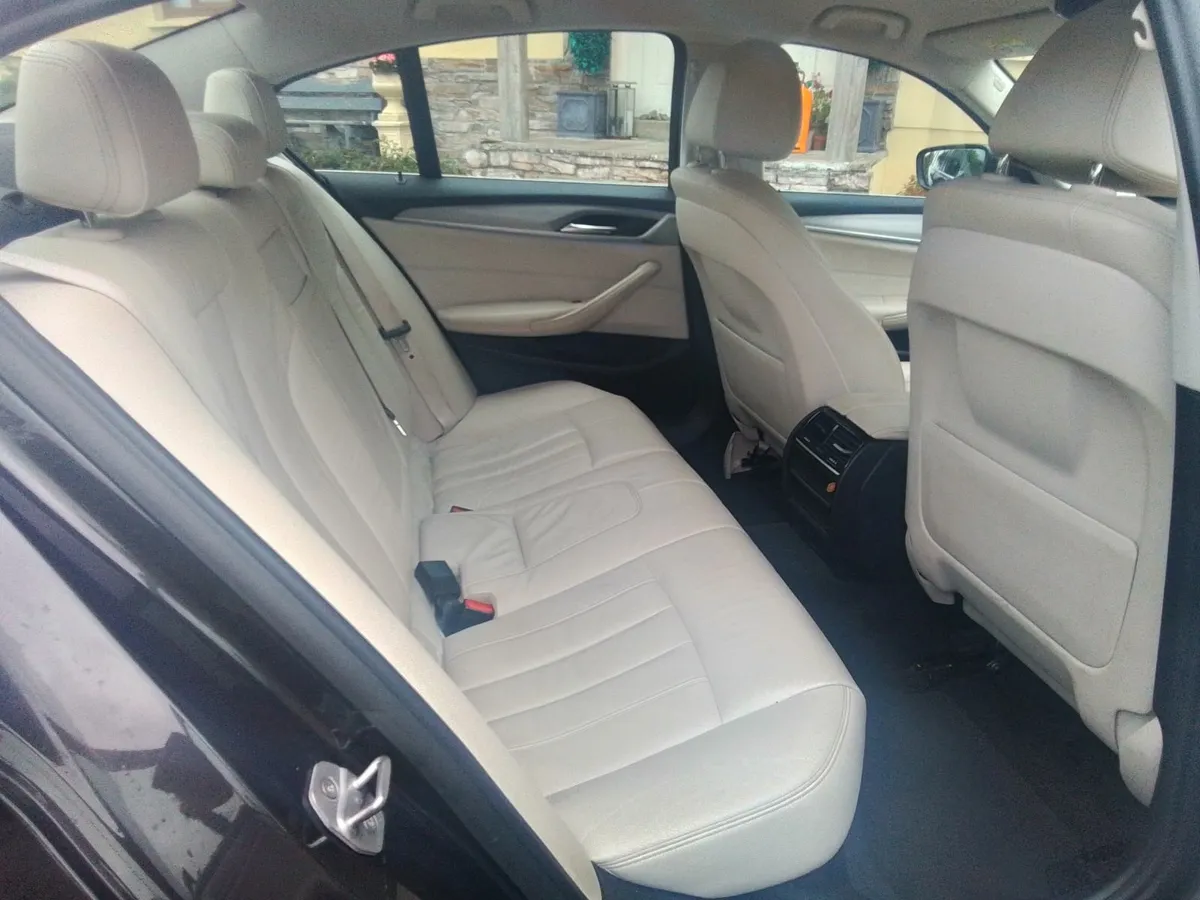 2017 BMW 5-Series Saloon - Image 2