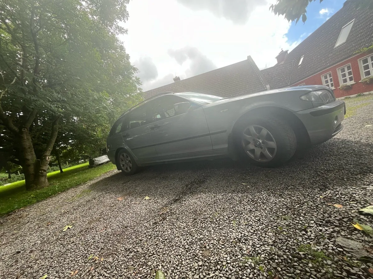 BMW 318i  for parts - Image 2
