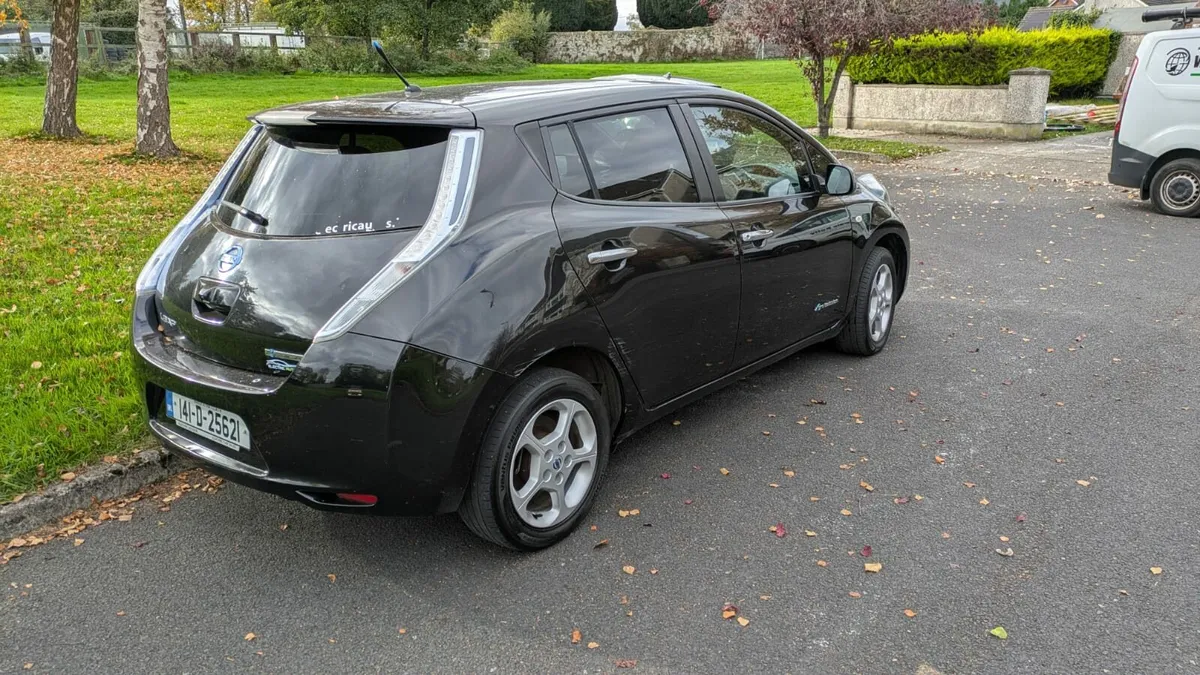 Nissan Leaf 2014 SV 24 kWh – 82 % SOH (10 bars) - Image 3