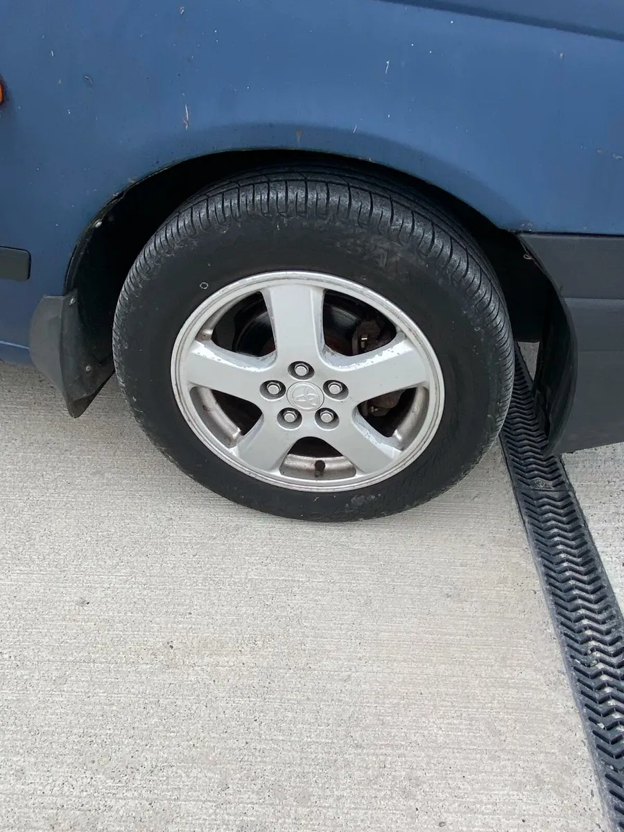 1996 toyota carina estate - Image 2