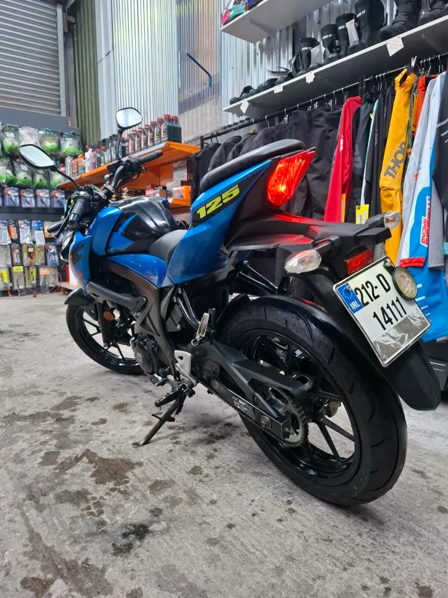 Suzuki gsx-s 125 - Image 2
