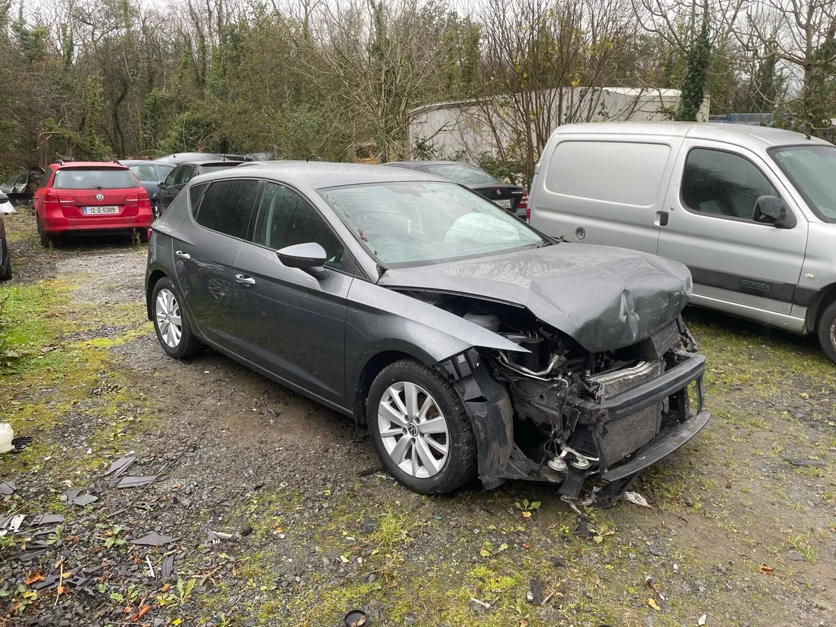 161 SEAT Leon 2.0 TDI FR - Image 1