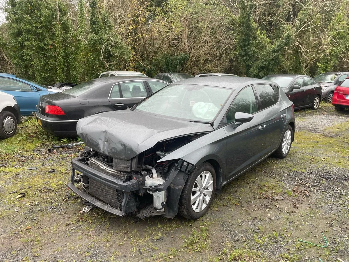 161 SEAT Leon 2.0 TDI FR - Image 2