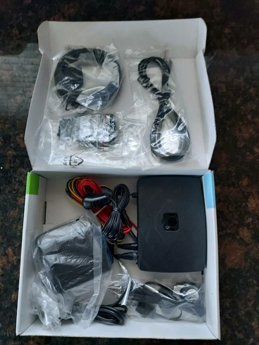 Nokia Advanced car kit & mobile holder - Image 2