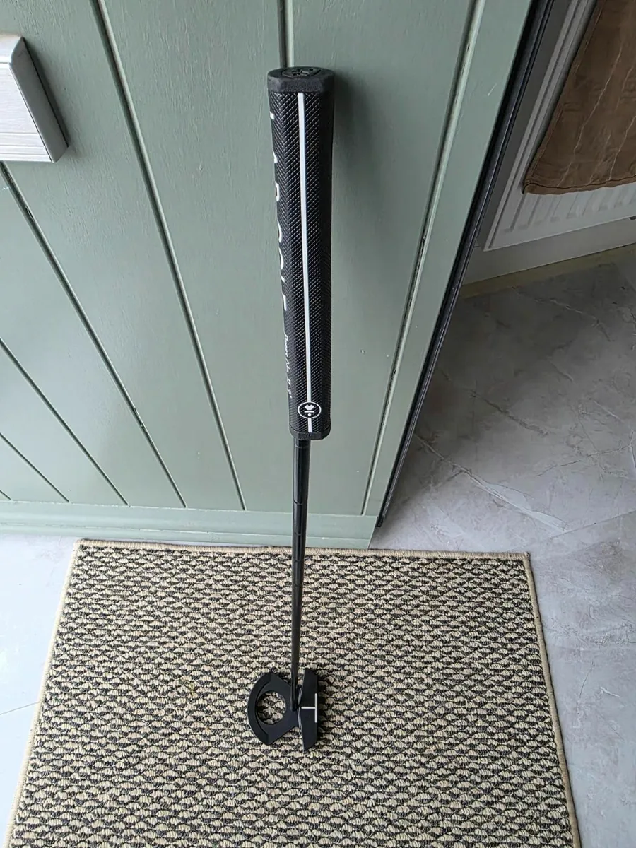 L.A.B DF3 Putter - Image 1