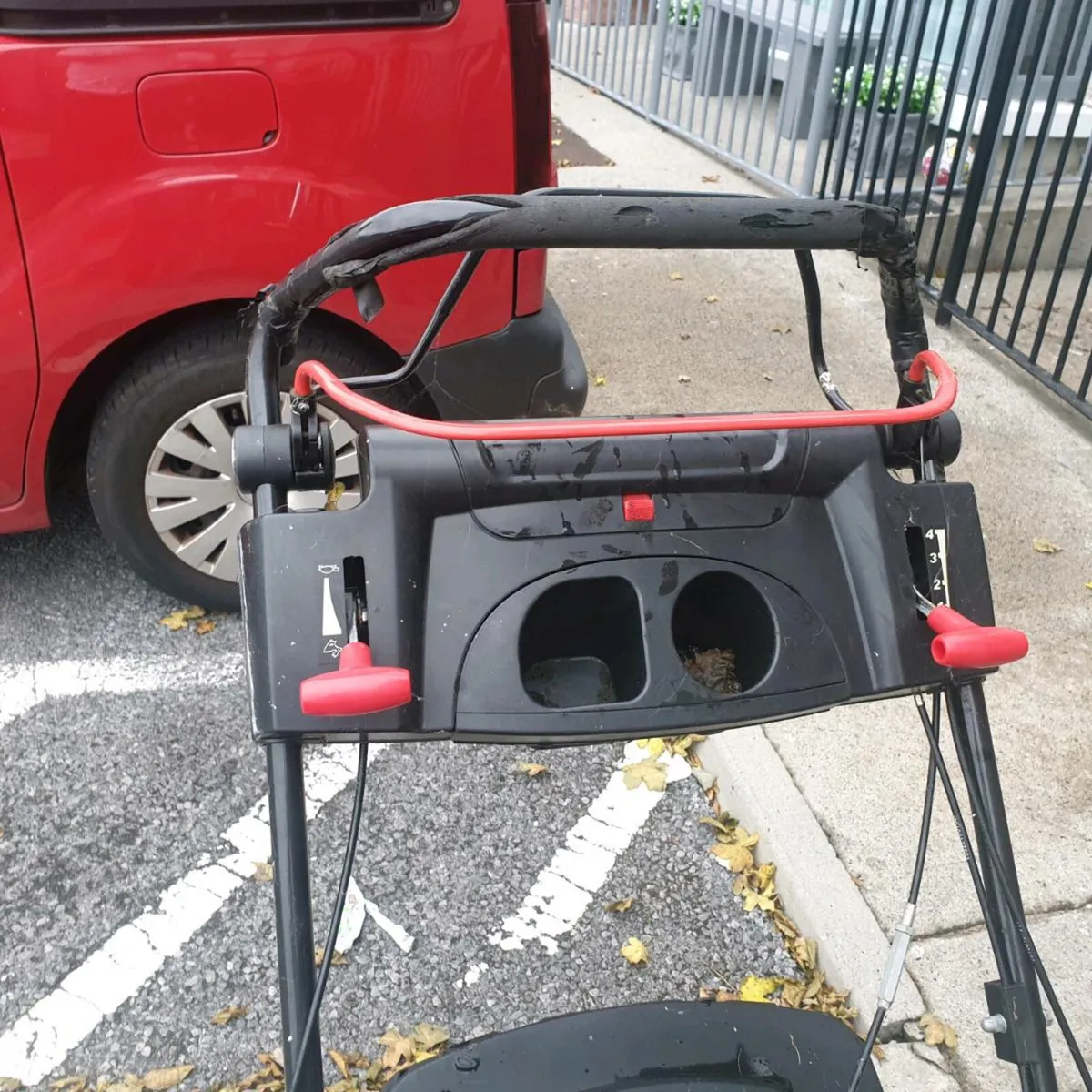 PETROL LAWNMOWER - Image 4
