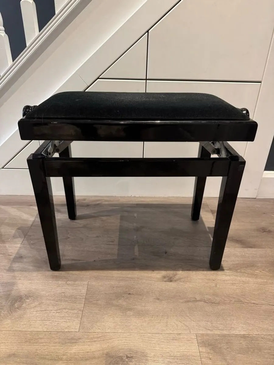 Piano stool going cheap! - Image 3