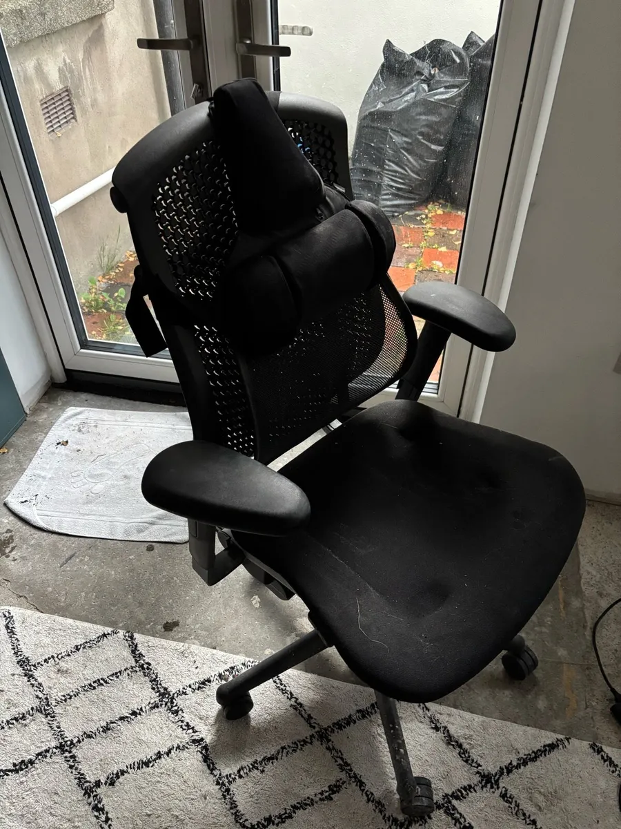Ergonomic chair - Image 4