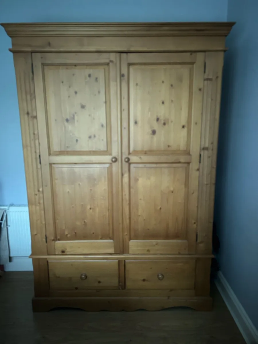 Wood wardrobe - Image 2