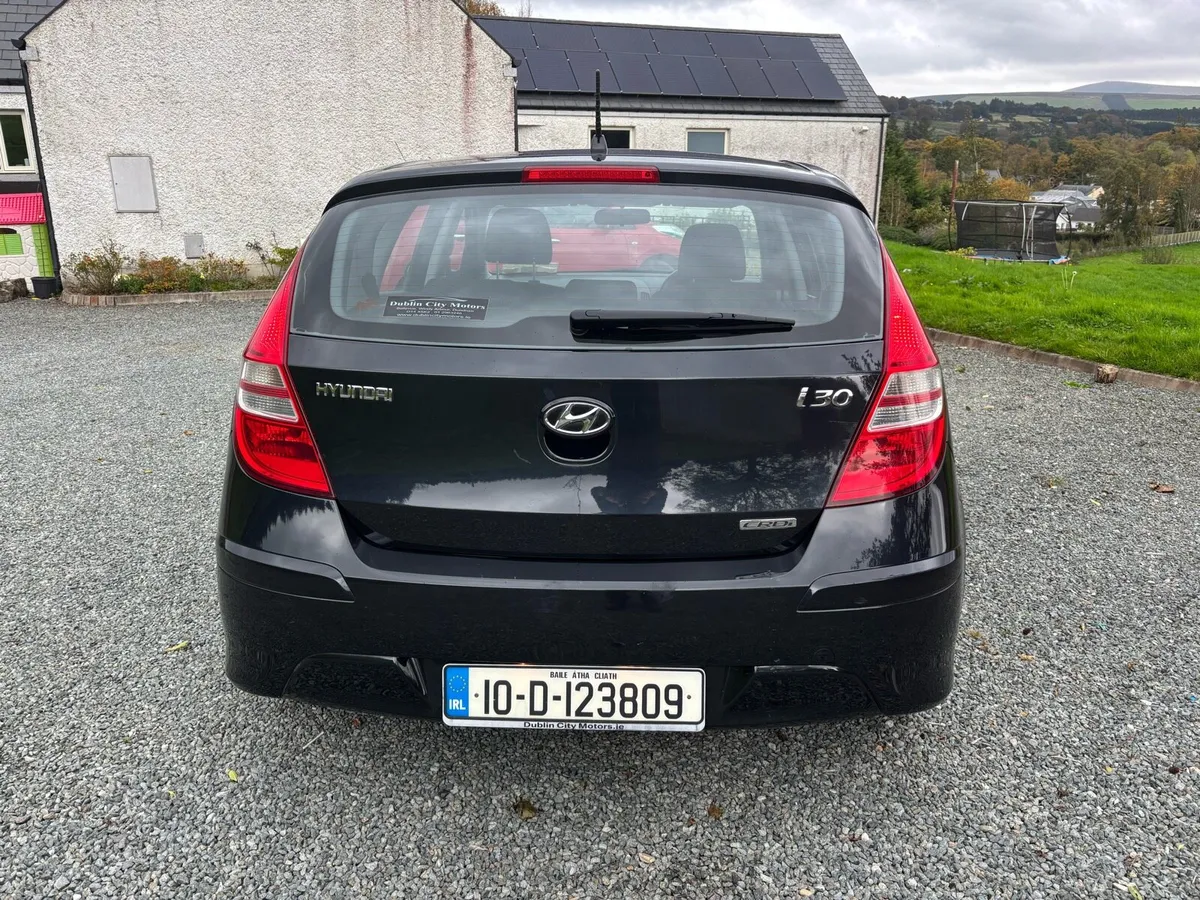 Hyundai i30 1.6Crdi Comfort Automatic - Image 4