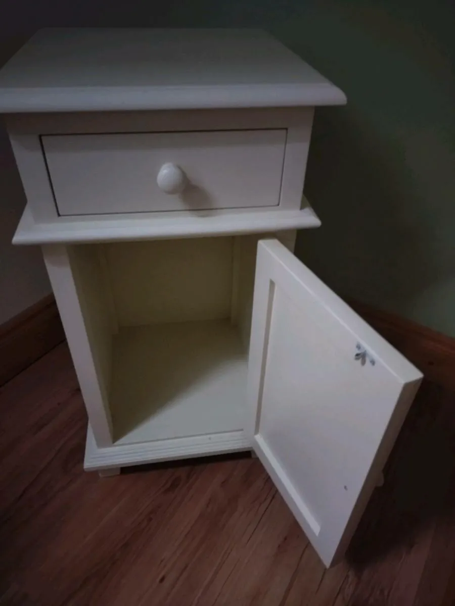 Locker - Image 1