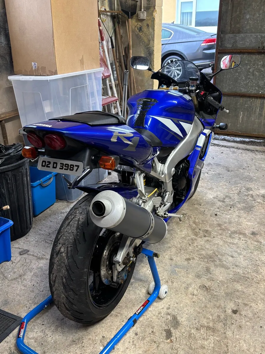 Yamaha R1 2002 - Image 4