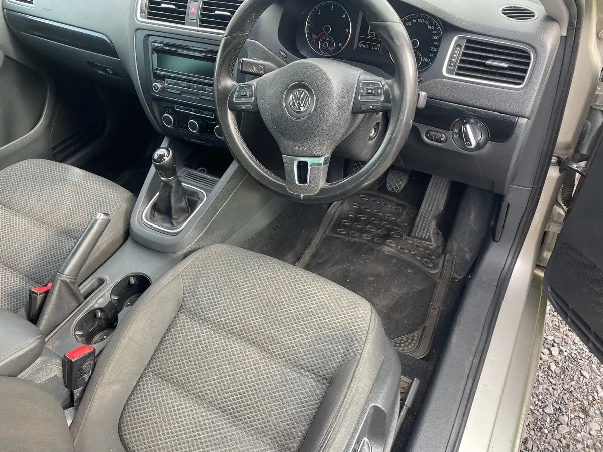 2014 Volkswagen Jetta - Image 4