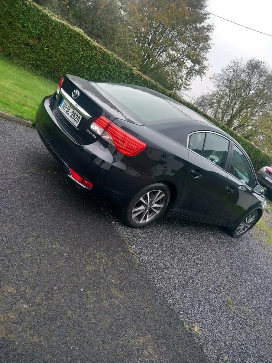2014 toyota avensis 2.0l d4d - Image 4