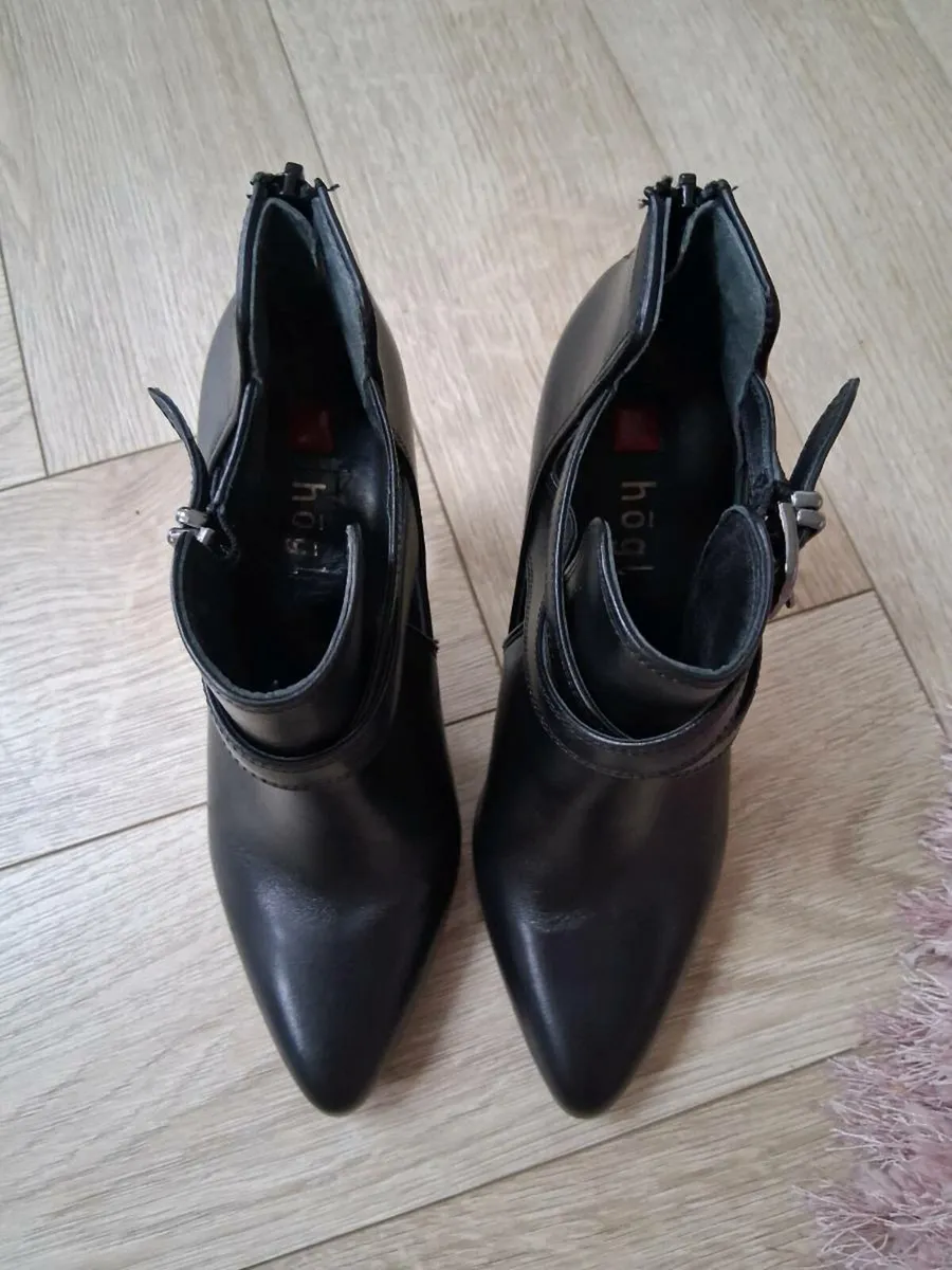 Black Boot Shoe - Image 1