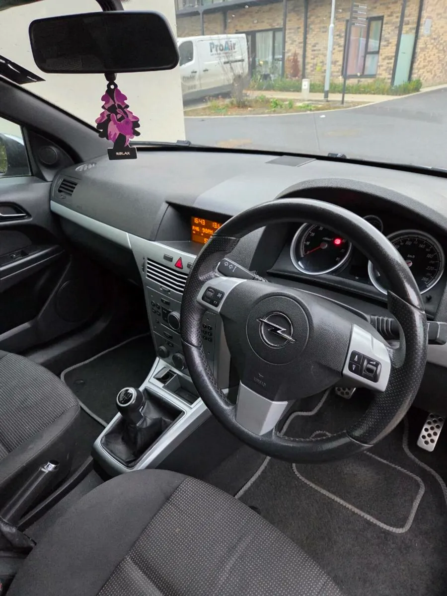 Opel Astra GTC 1.4 Petrol - Image 3