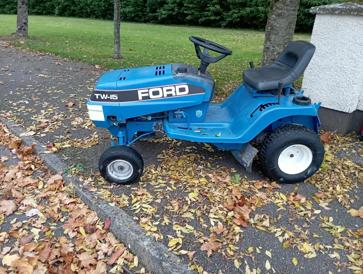 Small Garden tractor and low loader for sale - Image 4